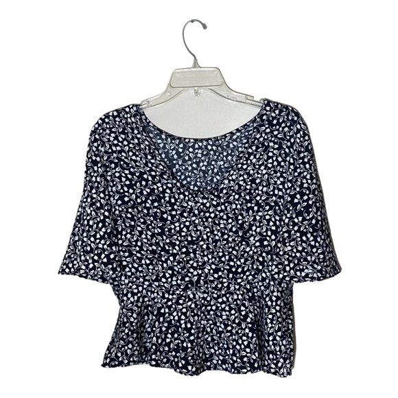 Who What Wear Short Sleeve Flounce Sleeve Side Zip - Picture 2 of 5